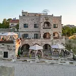 Kasr-ı Kapadokya Cave * Ortahisar