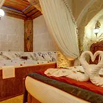 Kasr-ı Kapadokya Cave Ortahisar
