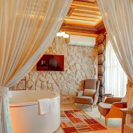 Kasr-i Kapadokya Cave *