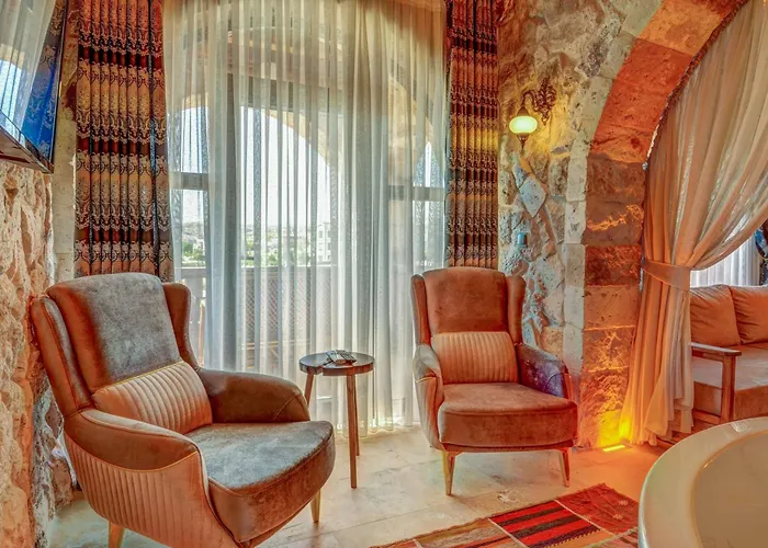 Kasr-i Kapadokya Cave